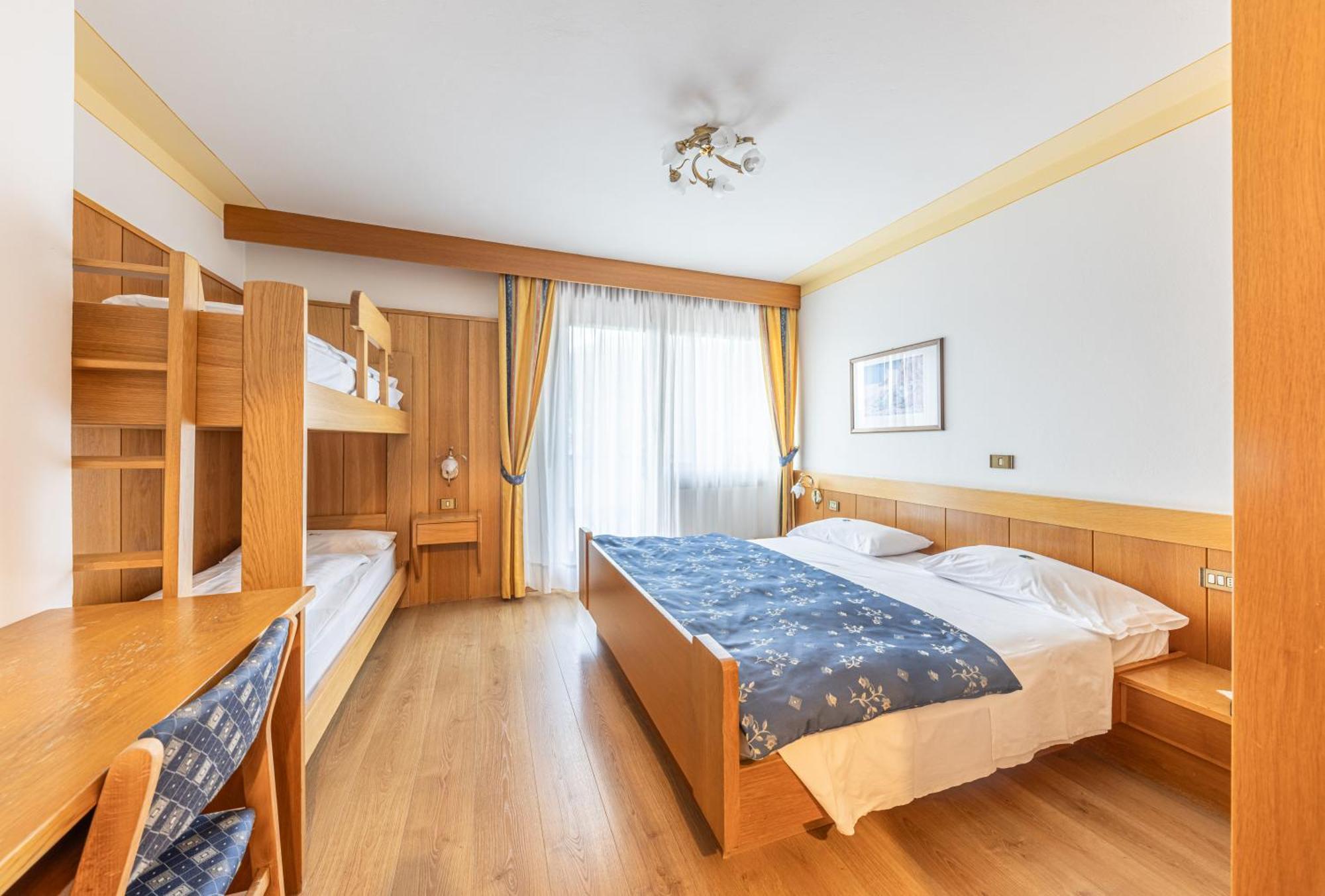 Hotel Panorama San Martino Di Castrozza Exterior photo