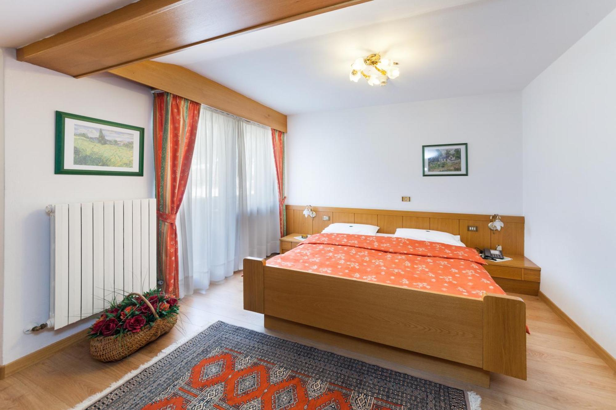 Hotel Panorama San Martino Di Castrozza Exterior photo
